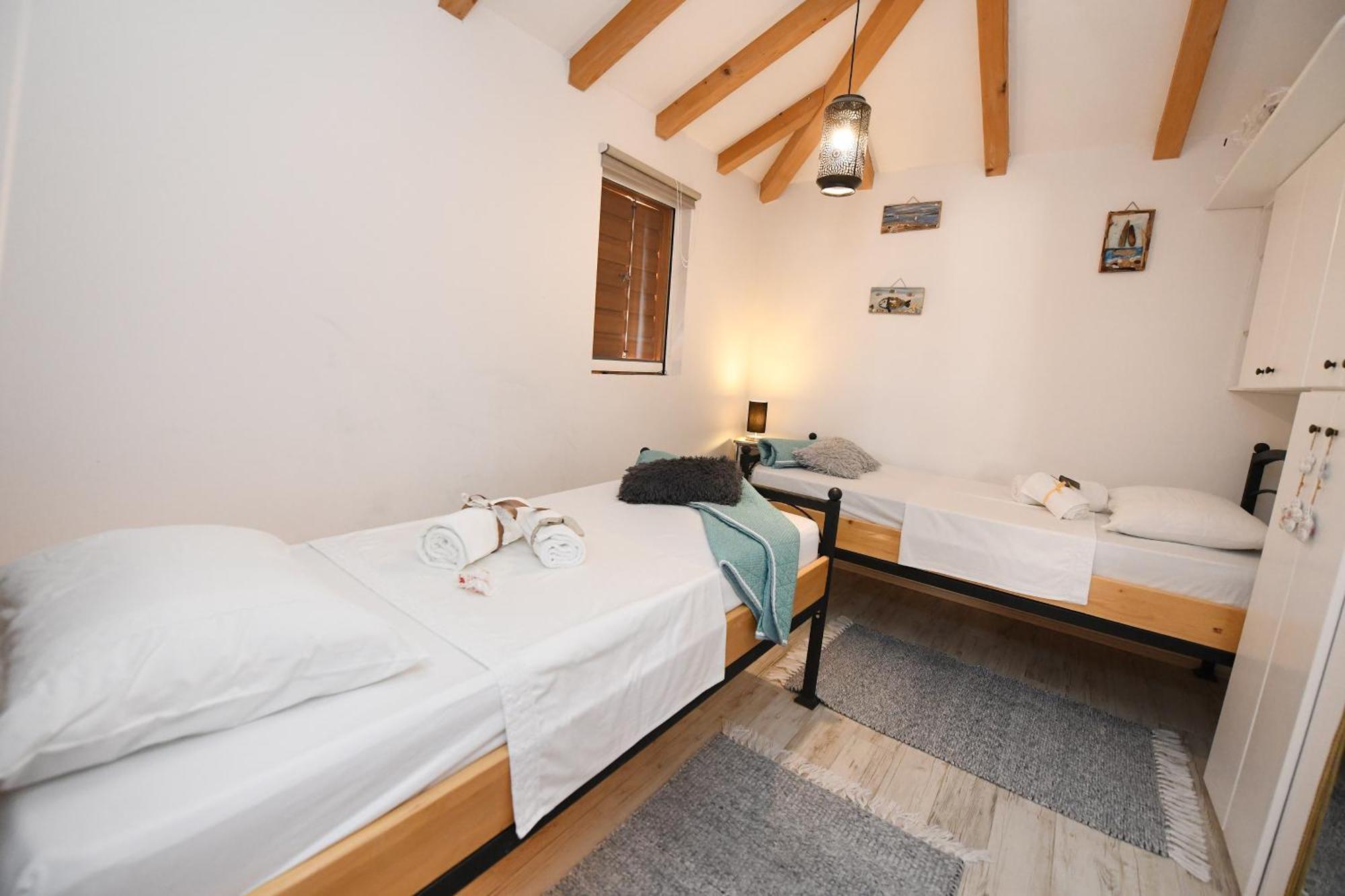 Beach House Marina Grande Betina  Esterno foto