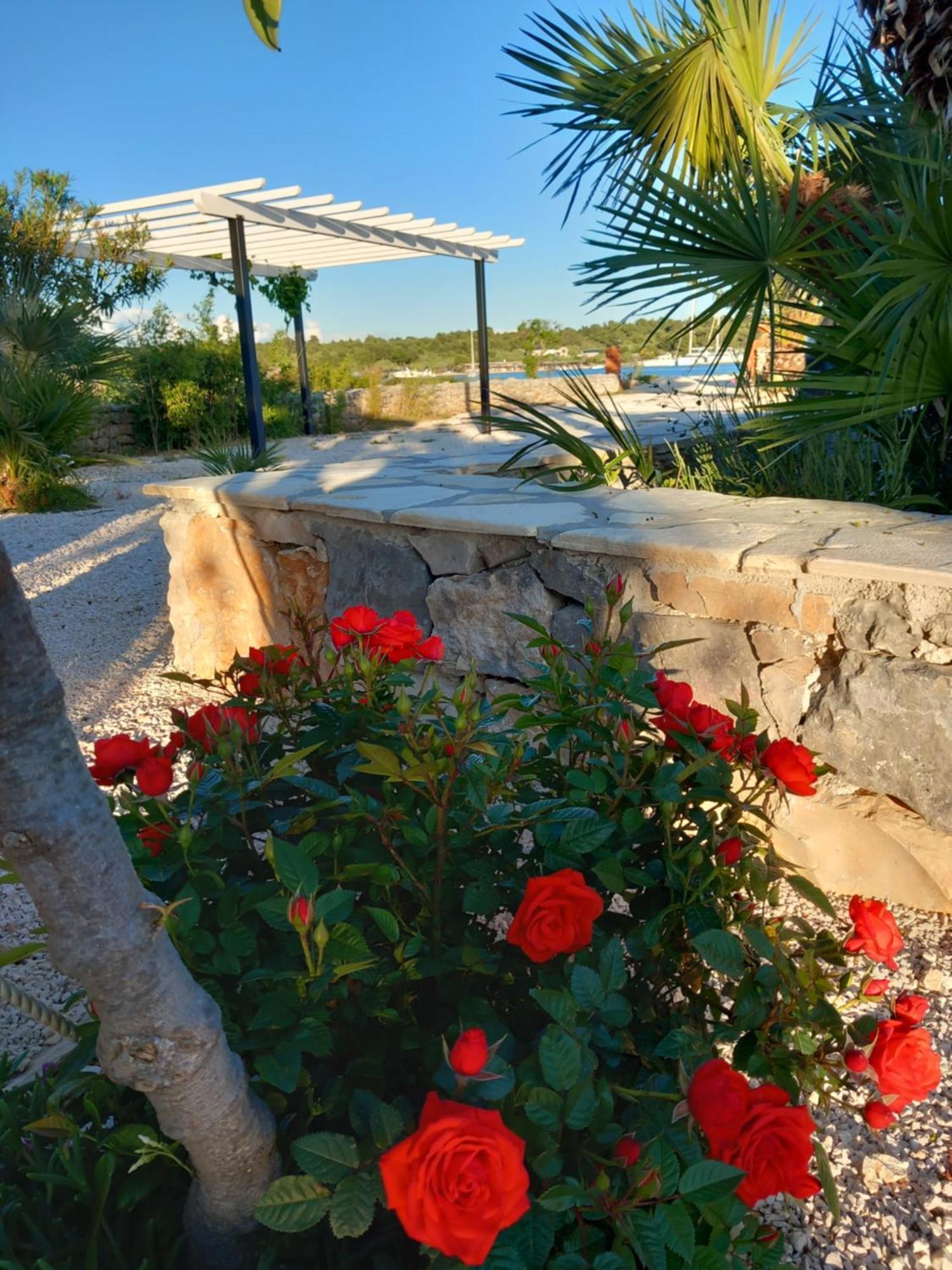 Beach House Marina Grande Betina  Esterno foto