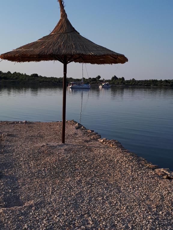 Beach House Marina Grande Betina  Esterno foto